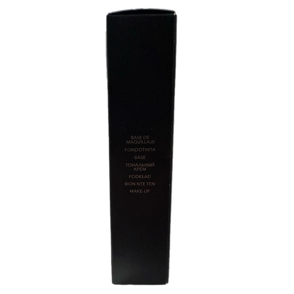 Laura Mercier Flawless Lumière Radiance-Perfecting Foundation – 2W1 Macadamia - Picture 2 of 5